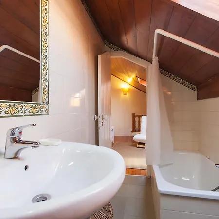 Feels Like Estrela Spacious Duplex Lisboa